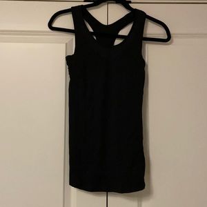 Lululemon tank top with built in bra & key pocket